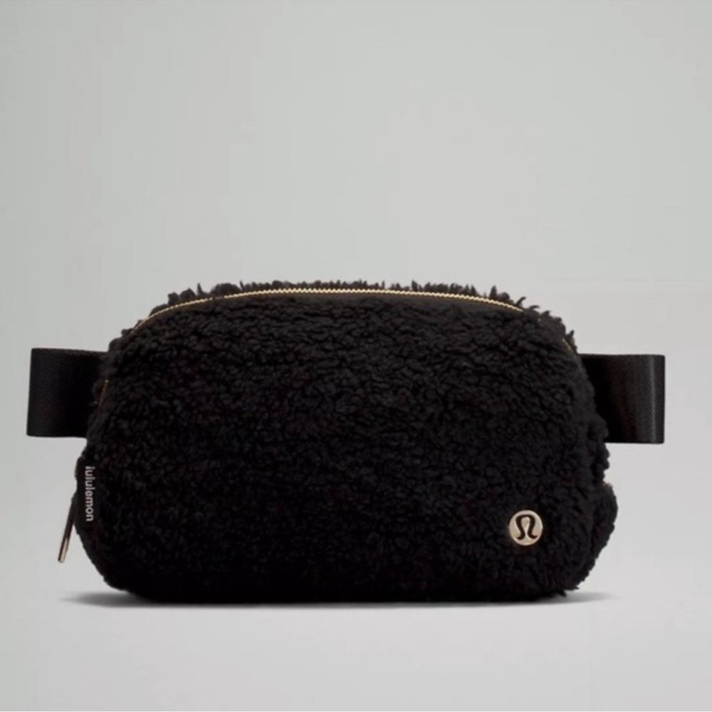 Lululemon Athletica | Bag | Everywhere Belt Bag 1L | Textured Fleece | B… - Picture 5 of 12